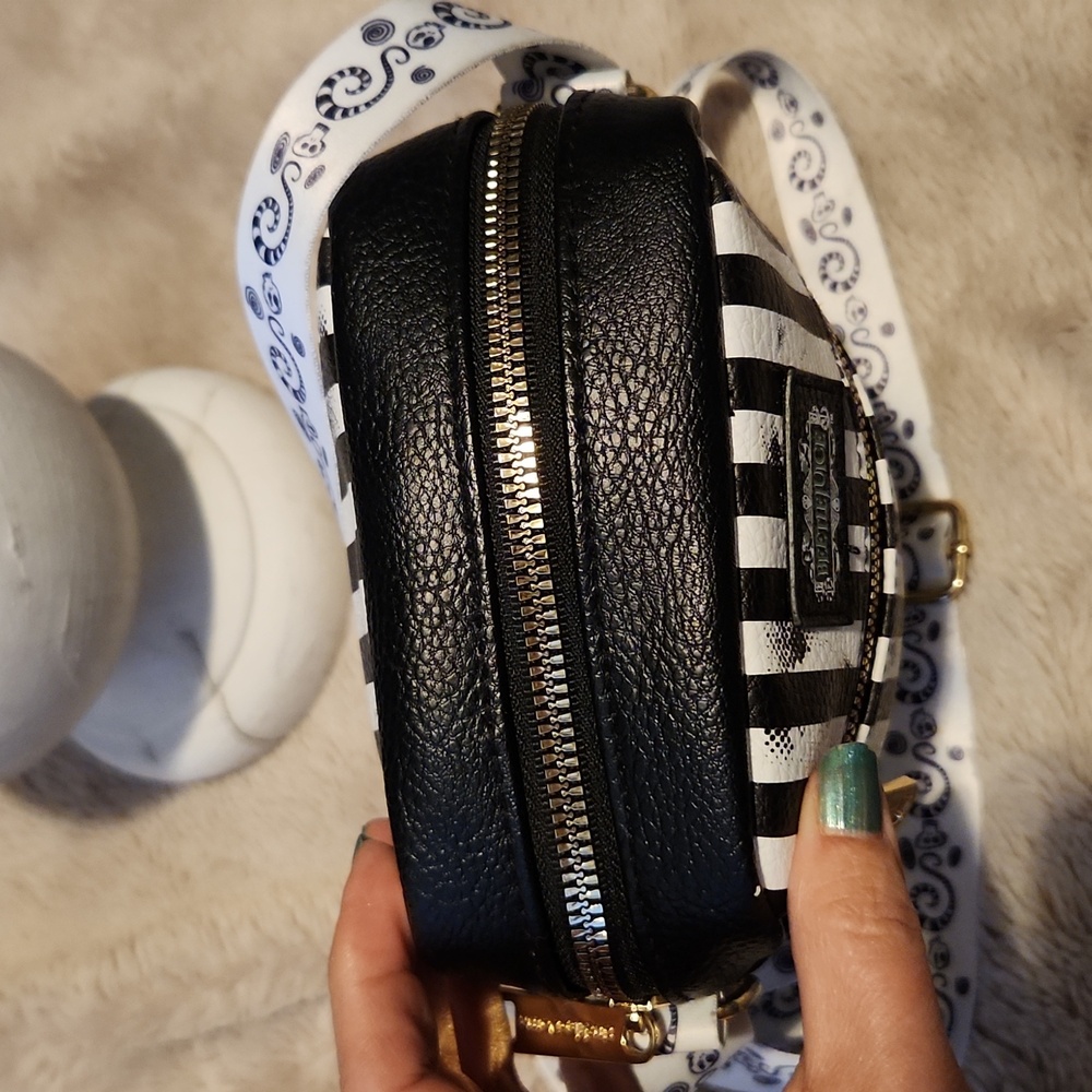 Buckle Down Beetlejuice Black & White Stripe Crossbody Bag - Picture 3 of 11